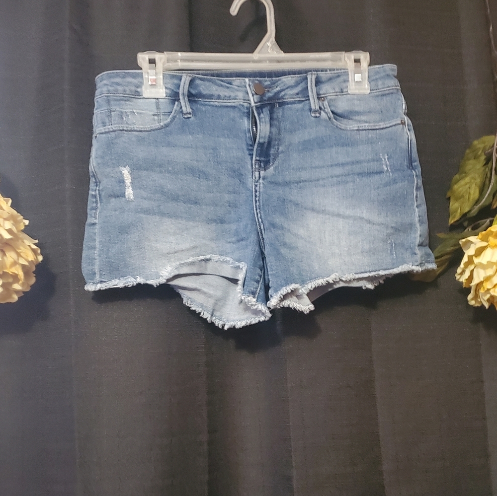 Calvin Klein Denim Fringe Hem Shorts SZ 27 light wash
